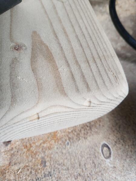 Distress marks on end