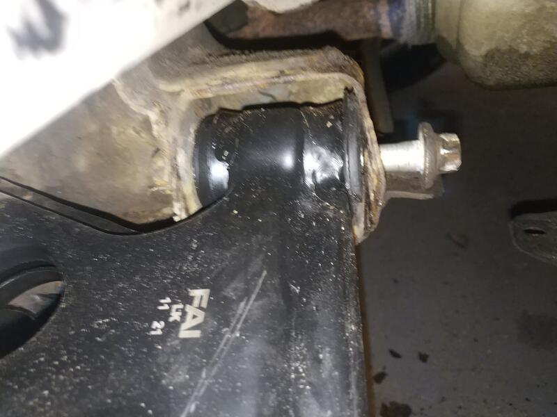 Forward LCA mounting bolt